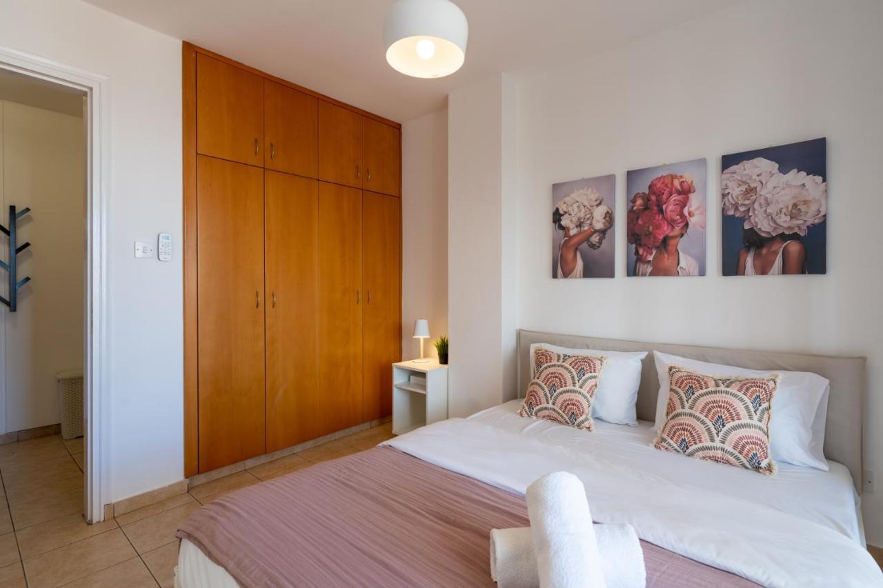 Polyn 1- Bedroom Apartment In Larnaca Exterior photo